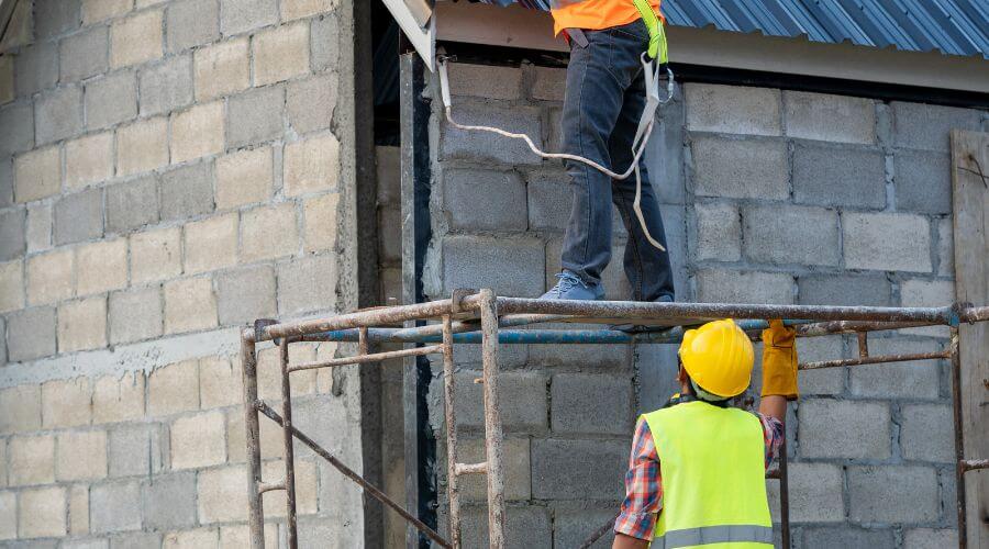 Expert Emergency Roof Repairs services in West Yellowstone, MT